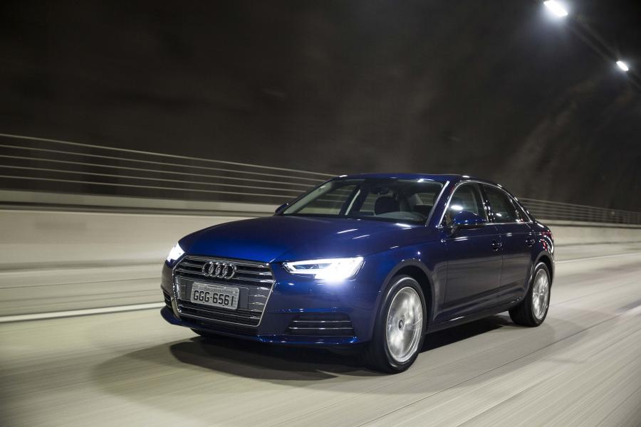  Audi A4 2.0 TFSI (B9) 2016 года  (LA) (фото 5 из 30)